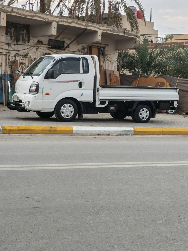 سلام عليكم كيه حمل البيع مكفولة كفاله عامه سياره جديده تخم تاير جديد تبريد شغال مكان سياره سماوه ***********
