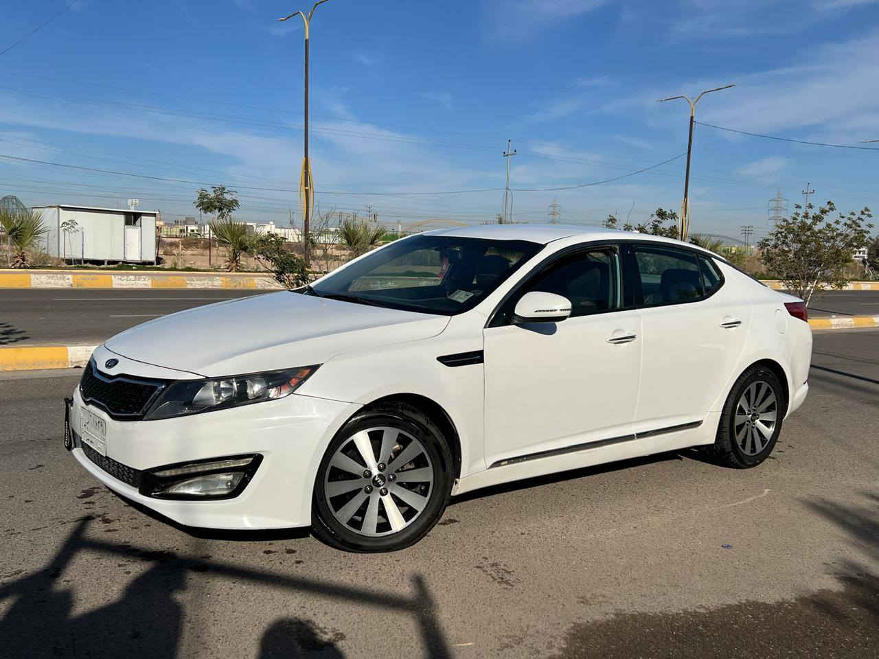 السلام عليكم
للبيع كيا ابتما 2013 السياره مالت جناي نضيفه كلش ملاحضه السياره مكفوله كفاله عامه بس بارد بس قطرت صبغ مابيها تخم تايرات جديد ماصرله شهر من شديته صدر امامي خلفي جديد تبريد ثلج مواصفات السيارة فول ماعده البنرامه البصمه فول تحكم استيرن جهتين كشنات كهربائية اشاره بل مرايه كهربائيات كلها شغاله كير عادي واتماتيك 6 نمر محرك 2400 GDI نضيفات الدهن من تبديله تبديله السياره مكفوله من كلشي وين مايعجبك افحص السعر 125 وبيها مجال مكاني الانبار الفلوجة الجغيفي الأول الاستفسار هاذه رقمي ***********
