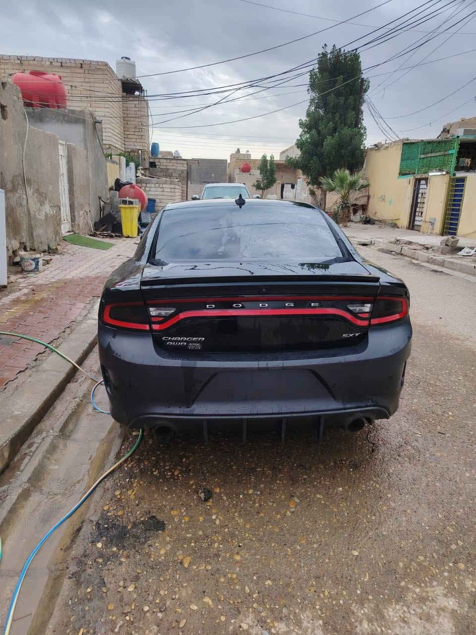 سلام عليكم  للبيع جارجر ارتي سوبر تراك فول مديل 19اصل سياره صار بيه حادث خلفي جاملغات وحوض مكان سبير سياره حلين معمره وجاهزه عوزه بس صبغ جاملغات فقط حداديه جديده  رقم بصره باقي بس عله تحويل  سعر 148وبيه مجال الشراي رقم الهاتف ***********
