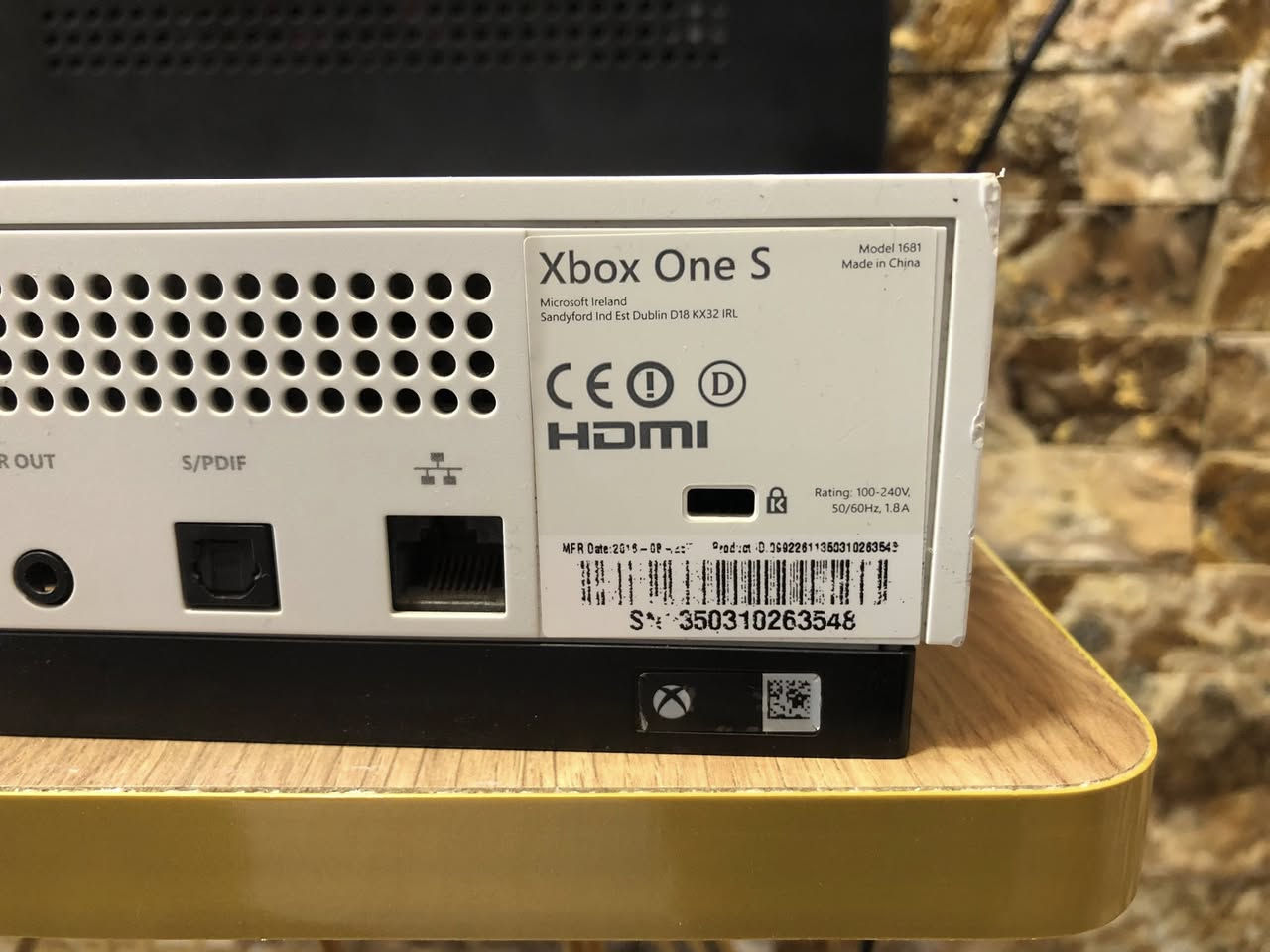 اكس بوكس ون اس تيرا لوك ستيكر
جوستك اصلي  الجهاز فول نضافه  واضح بالصور 
بي ١٠ العاب قويات منهن 
كراند
باتل فيلد
ماين كرافت
كراش
وبعد هواي وبي بعد مساحه 
سعره   قفل١٦٠💵
اذا تريد وياه اشتراك كيم باس شهر التمت يصير سعره ١٧٠💵
وموجود توصيل لجميع المحافظات 🚚


**إذا كنت صاحب هذا الإعلان وتريد حذفه لأي سبب، رجاءا أرسل رسالة إلى الدعم الفني**