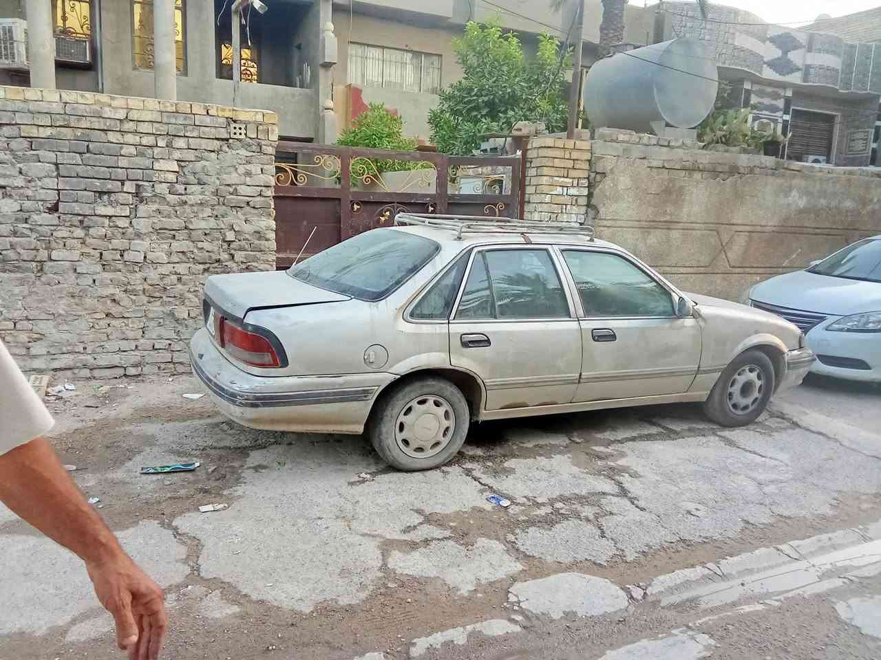 برنس البيع موديل 1995رقم جديد السياره جاهزه تبريد شغال حداديه زينه  بس عوزهة زوج تايرات الخلفية وسياره كلهة عل بلاد السعر 26ورقه وبيهة مجال *********** تصل وتدلل
