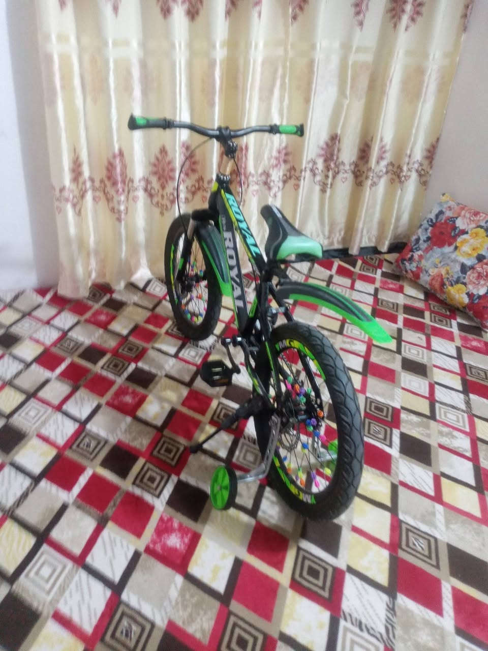 الياباني للبيع حجم 24 الياباني ***********
