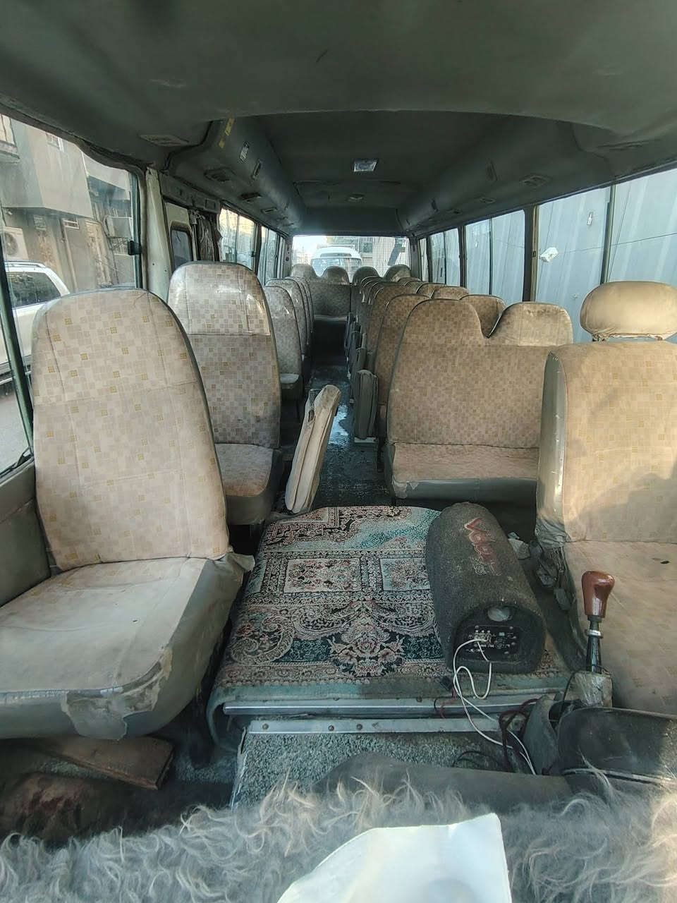 السلام عليكم كوستر راس الثور صيني 2005 سياره جاهزه وخير من الله تخم تاير جوبلس مكينه كير اكسن سياره غاز بانزين وكاله عامه بسمي سياره ب٧٥ مطلوبه ٢٠ غرامات يوكعن من السعر مكانه سماوه ***********
