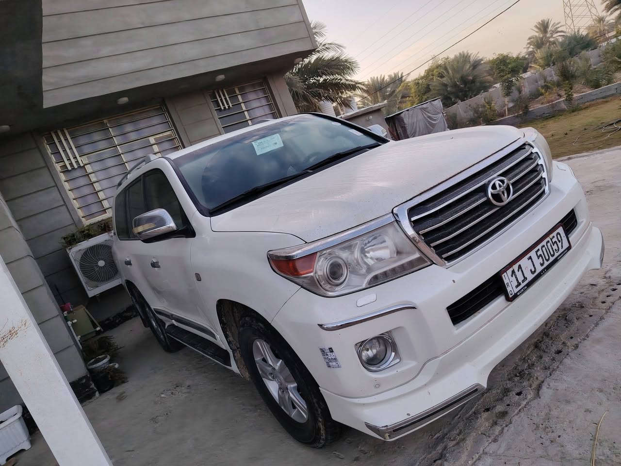 لاندكروز ٩
ماشيه ١٧٠ حقيقي
رقم بغداد انكليزي
فول مواصفات
سياره جديده لاشخوط ولا رصعات ولا بارد
طك سلفون
كير مكينه حداديه كله جديد
تخم تاير جديد دلوب
برغي ماكو نقص
بيه هلال خلفي  وجوه اليده مال الباب الخلفي صبغ فقط
بدون قطره معجون الصوره ماشر عليه
مكان حله
السعر ١٨٠
مراوس فقط تاهو
او لاندكروز ١٦
***********
