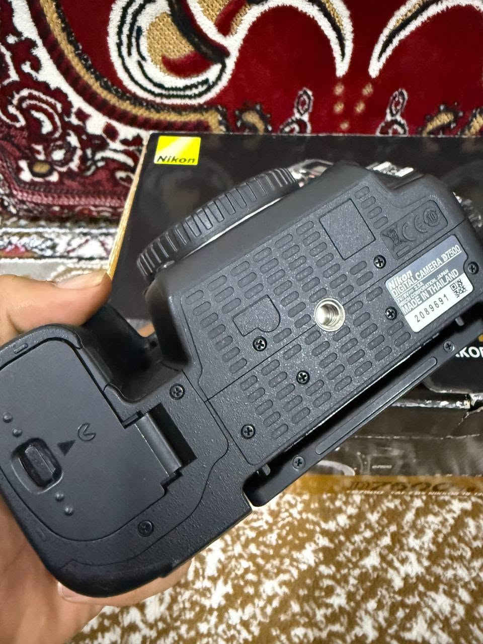 مكلف بل نشر كامره نيكون دي 7500
اخت جديد ملحقات كامره كامله حته كارتونه وياه شراي هذ رقم ابو الكامره 
‏ ‏‪***********‬‏
