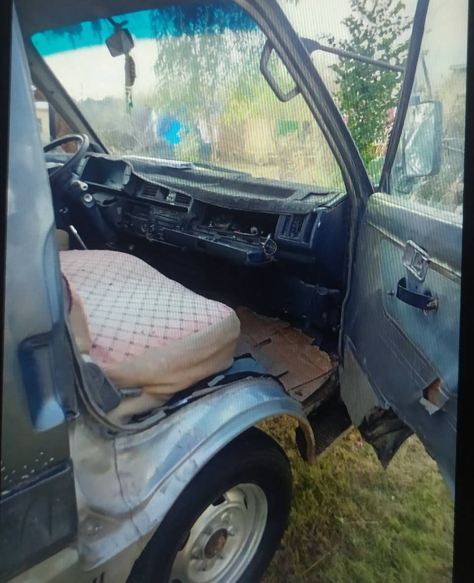 سلام عليكم كيا بستا للبيع موديل93مكينةتنقس دهن سنوية 27رقم بغداد الماني كير اكسن جدد التصال***********
