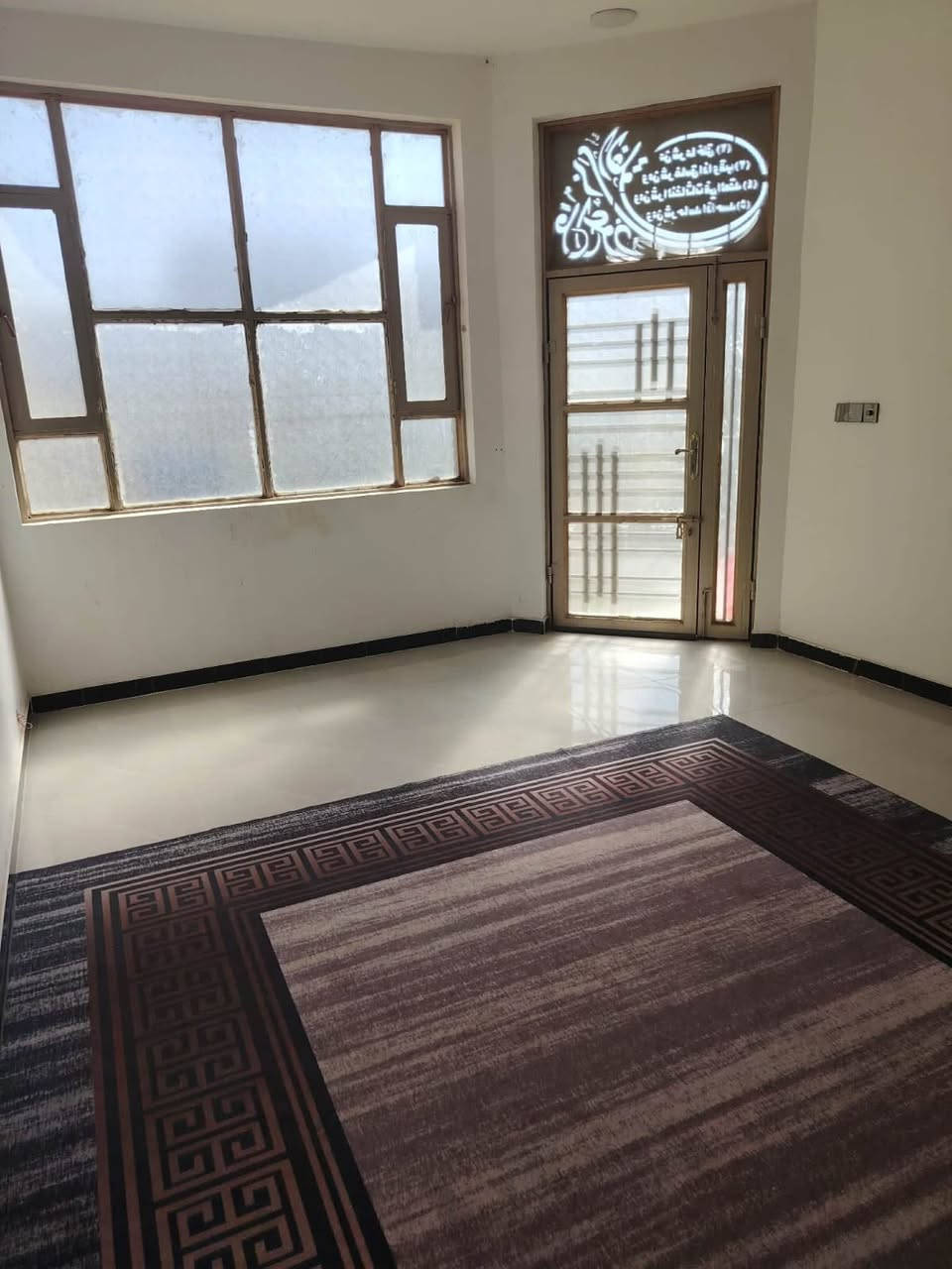 🏠 السلام عليكم
🔹 بيت للبيع في منطقة العامري ( مجمع الصحة)
       
📐 المساحة: 200 متر
🏡 طابق واحد
🛣️ عرض الشارع: 15 متر

✅ يحتوي على:
• غرفتي نوم
• هول داخلي
• استقبال
• مطبخ حار وبارد
• كاونتر

📞 للاستفسار والتفاصيل (‭0772 444 7062‬)
