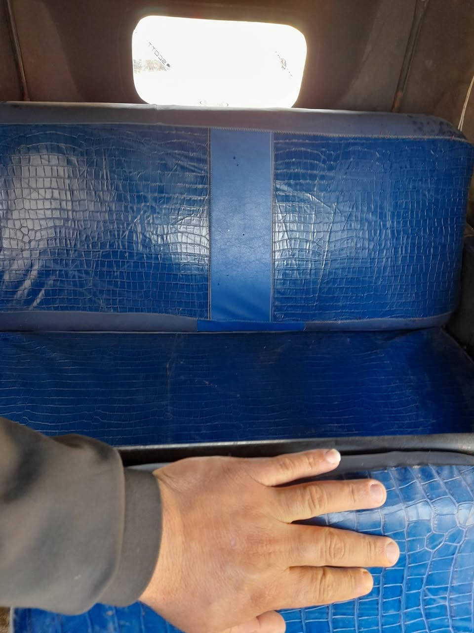 سلام عليكم تكتك بياجو مديل ٢٠١٨ محرك TVS مال ٢٠ التكتك مرقم باقي بس على الوحات امكمل المعاملة مال الترقيم باقي بس على البصمة مال ابو الشركة تكتك جاهزة لشغل السعر ٣/٢٥٠ثلاثة ملاين او ربع او بيها مجال العنوان بغداد جزيرة بغداد السياحية منطقة كميرة للاتصال
***********
***********
ابوطيبةالربيعي
