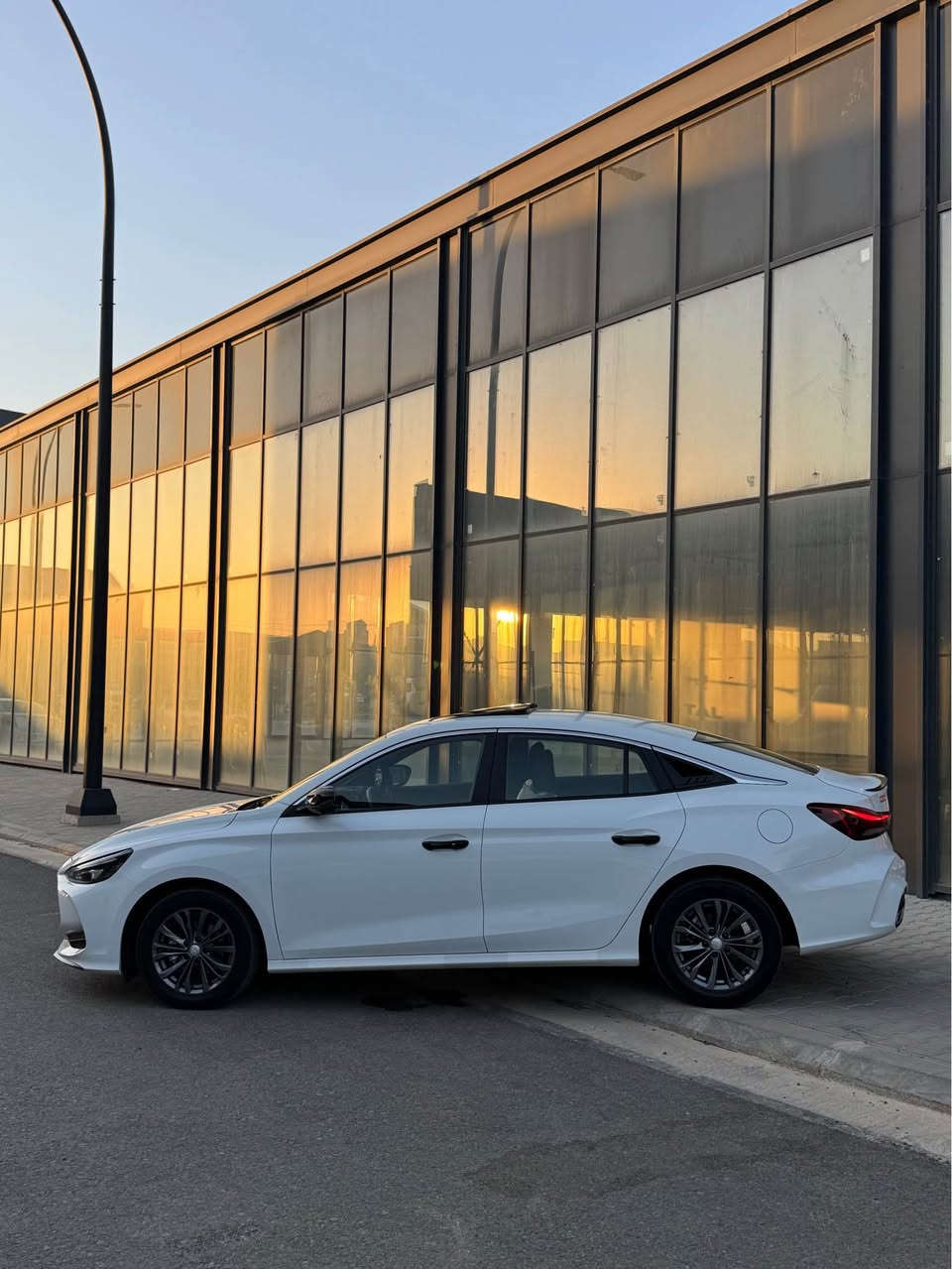 MG GT 2025 SPORT 
 ئێمجی جیتی ٢٠٢٥ سپۆرت فوول مواسەفات

ماشاءاللە نموونەی جوانی و تازەییە تەنها ١٣،٠٠٠ هەزار ڕۆشتووە
کامل جوانکاری بۆ کراوە و گاعی KQD بۆ کراوە

مواسەفات:سڵایت، ٣٦٠ پلە کامێرا، کارپلەی، تەحدید سورعە، ئاوینە شەفت، دوو بەسمە بیلادی، یەدە بەسمە

بۆیاخ: دەعامی بۆ دەعامی بە شەرت هیچی نییە چاڵیش نییە
کامل سێرڤس کراوە ڕۆنی گۆڕاوە تایەی چوار تایەی بیلادی خراوەتە ژێری

تەبرید، کارەبایات، گێڕ و مەکینە بە شەرت
گێڕ و مەکینە بە شەرت نەکراوەتەوە 

تەحویل غرامە وەکالەت بە شەرت
ڕەقەم و سەنەوی تا ٢٠٣١ تازەیە
ناونیشان: سلیمانی
ڕەقەم: هەڵەبجە 

نرخ:١٢٤ گەڵا و معامەلەیەکی برایانە
پەیوەندی:
*********** WhatsApp 
*********** السليمانية, العراق

