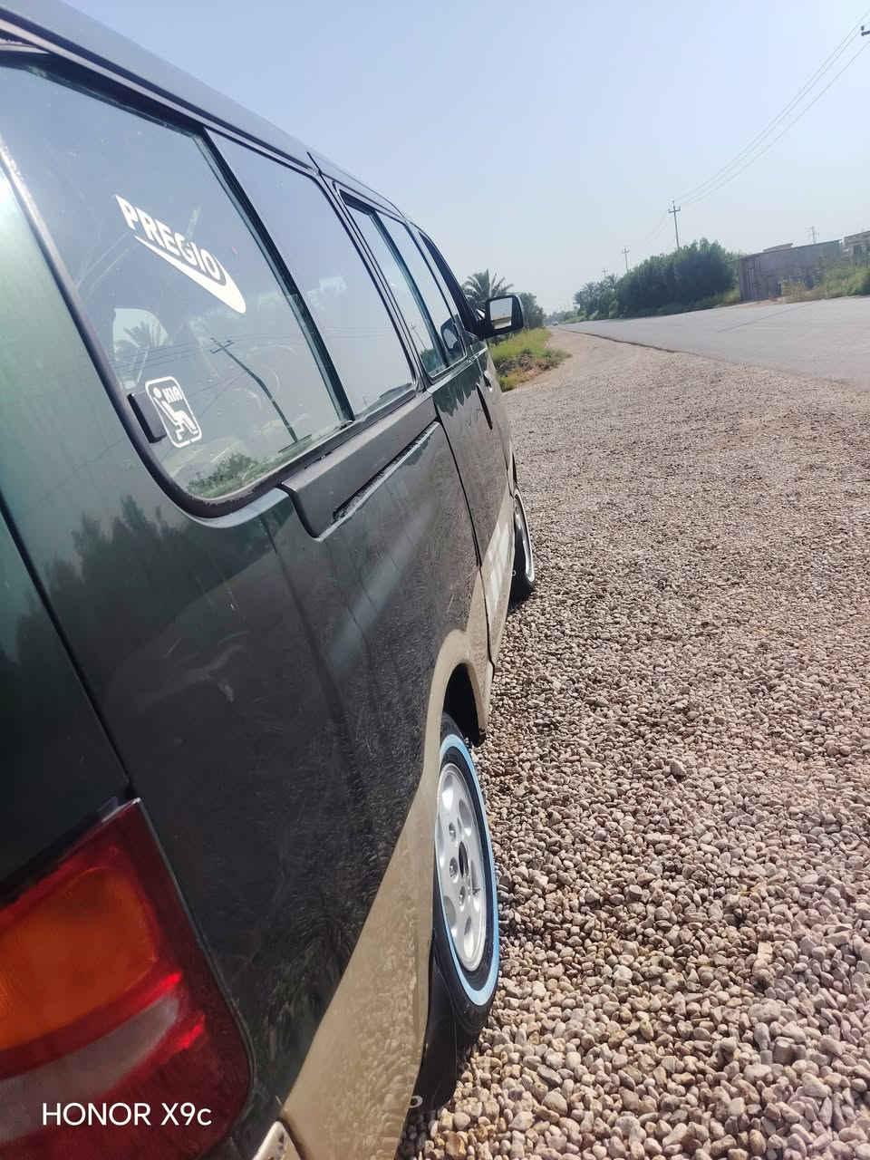 سلام عليكم كيه بريجو موديل 2001 سياره بلاديه بسمي سياره رقم انكليزي ،، مكينه كير اكسل تخم تاير حدادي  وساير فان مو سياحي  سعره 78 بيه مجال رقمي ***********
