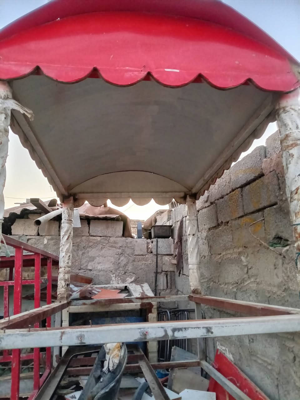 السلام عليكم قمريه مالات شعر بنات البيع نضيفه يردله فقط خشب
الاتصال***********

العنوان بغداد الزعفرانيه
