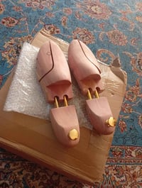 قالب احذية • خشب • ١٢زوج