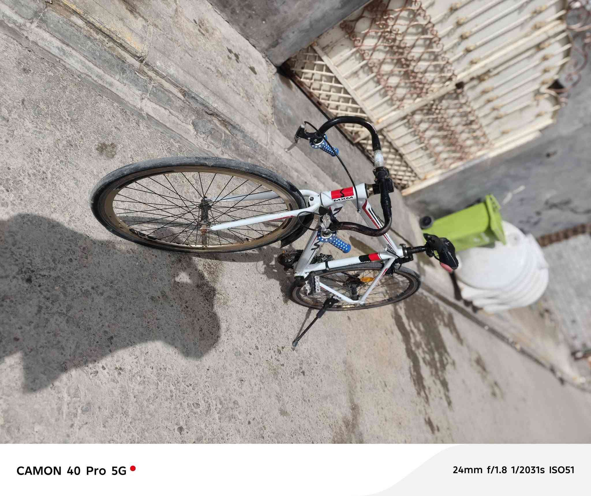 باسكل للبيع نضافه 90 راياضي اي نقص مابي المكان ديالى بعقوبة بهرز السعر 50بي مجال للطيبين تعال خاص وتدلل او رقم ***********
