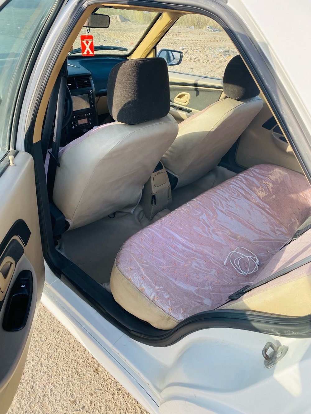 بيجو بارص 
موديل 23
محرك كير مكفول 
ماشيه 69
مكفوله ماعده بارد قليل بالجاملق الخلفي قرب البك لايت
السياره اقساط بسم موضف
جاهزه من كلشي  
حساسات كامره شاشه كبيره
العنوان البصره شط العرب 