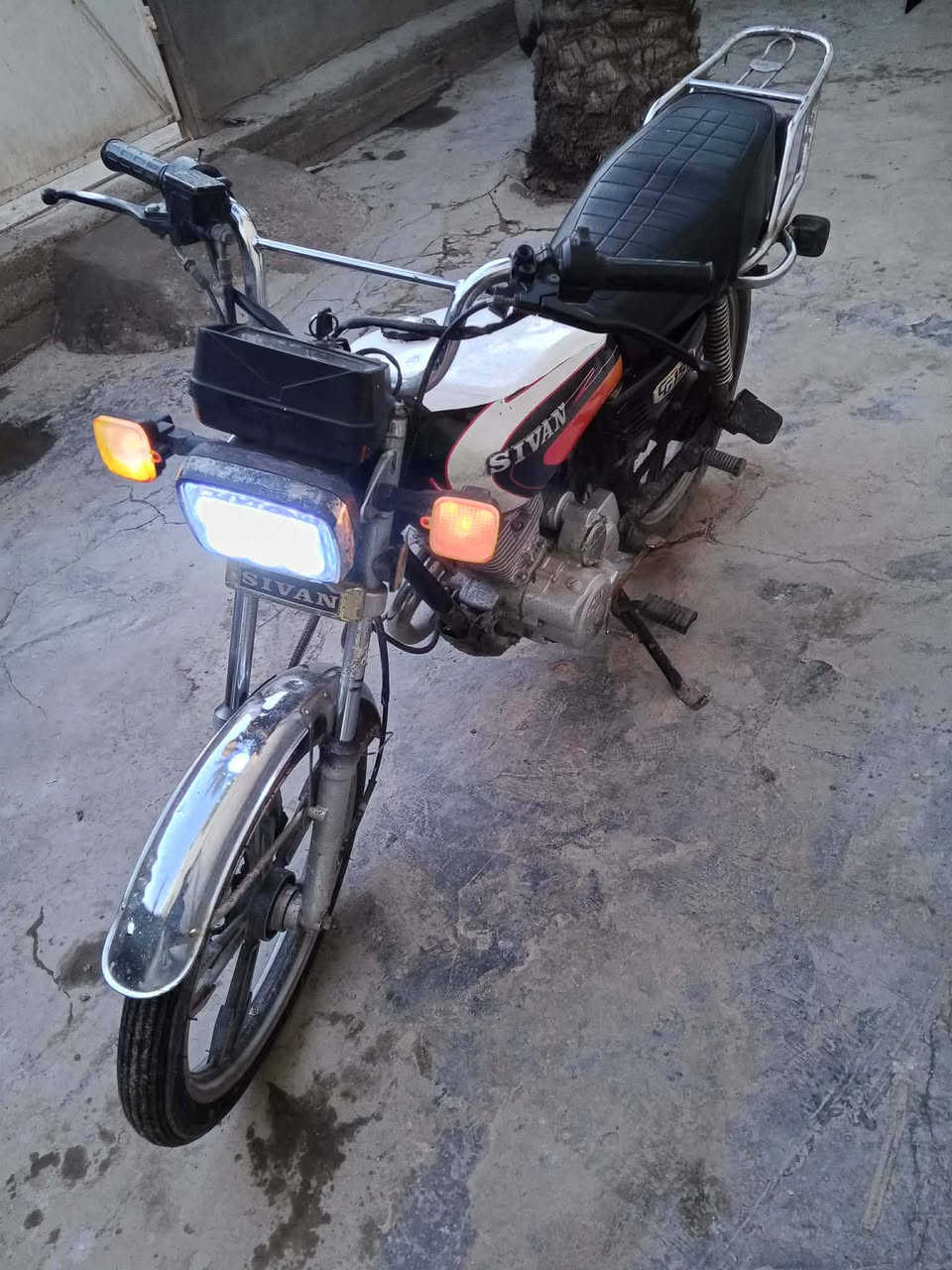 سيفان اوراق محرك اخرس كهربات شغاله مابيه نقص موديل 21 سعرخاص


**إذا كنت صاحب هذا الإعلان وتريد حذفه لأي سبب، رجاءا أرسل رسالة إلى الدعم الفني**