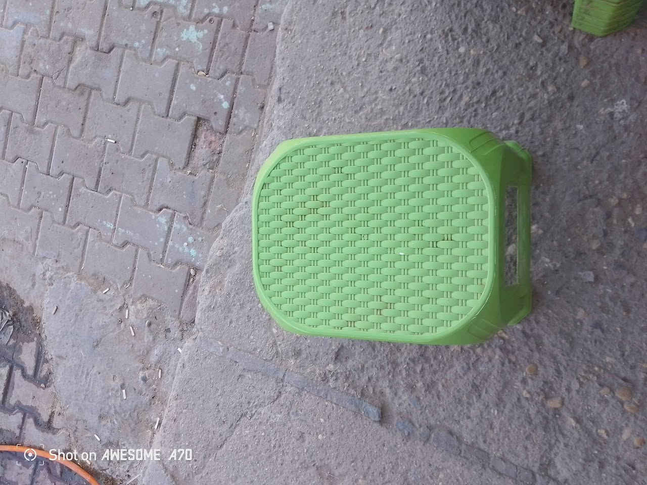 طبلات للبيع زغيره الف ونص جبيره 4 الف بغداد مدينه صدر ***********
