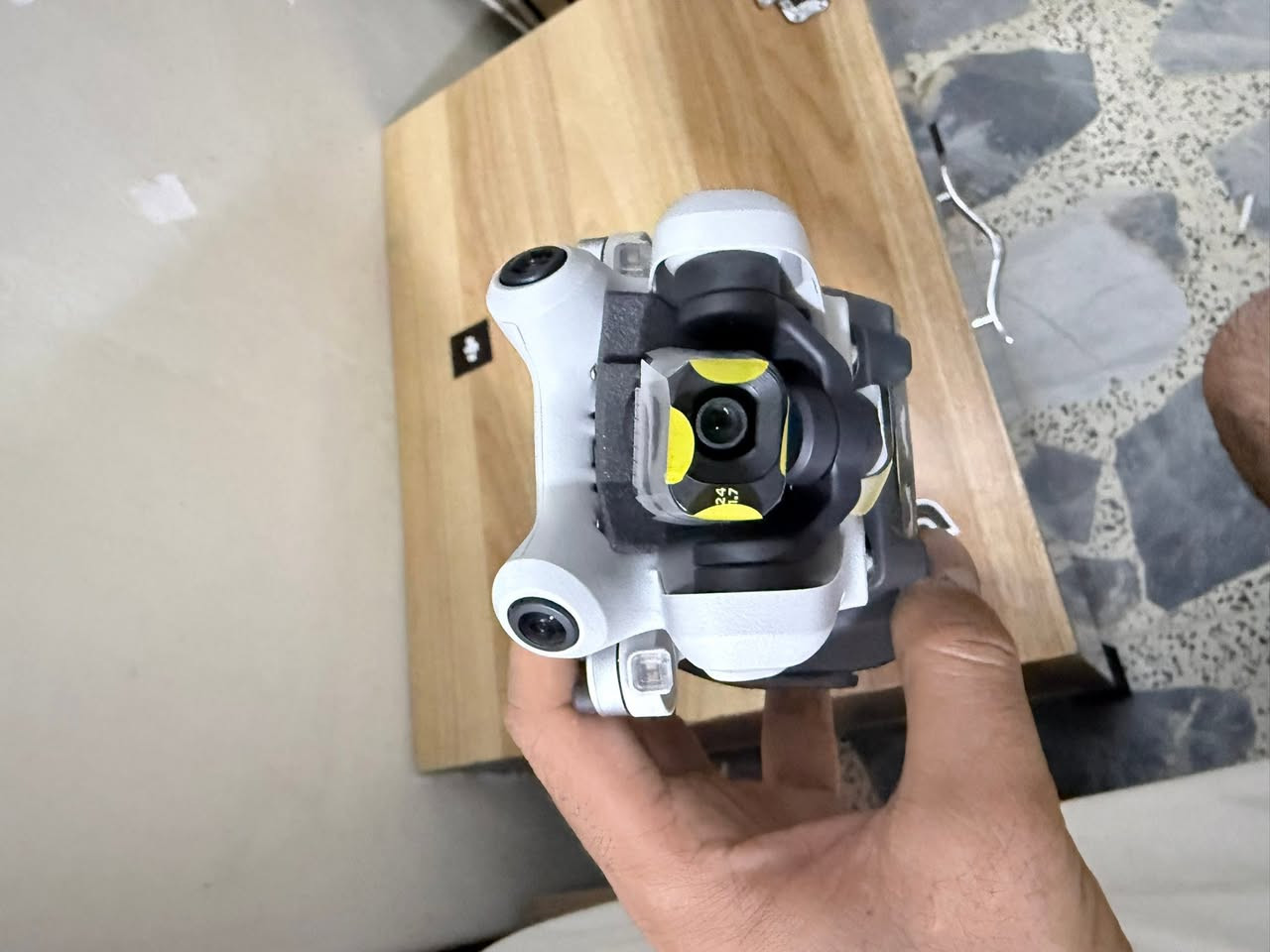 السلام عليكم 
dji.  MINI. 4. PRO 
مني فور برو 
جديد غير مستعمل 
غير منشط بيدك تنشط 
فقط درون مثل مموضح بصوره 
السعر مليون 100 
مكاني بغداد الاعضميه 
متوفر توصيل 
***********
