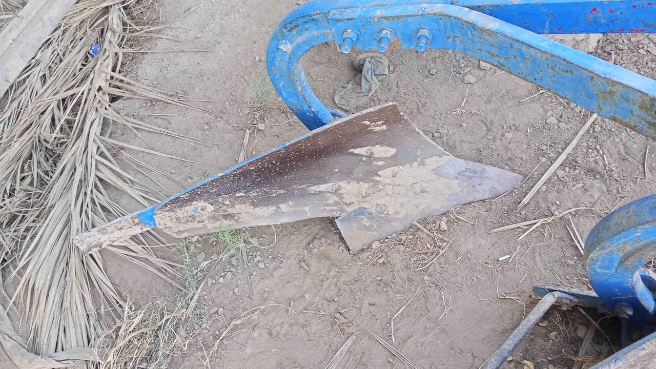 يا الله سلام عليكم فدان لبيع نضيف حيل من هاذا العادي سعره 500الف بل يوسفيه التواصل ***********
