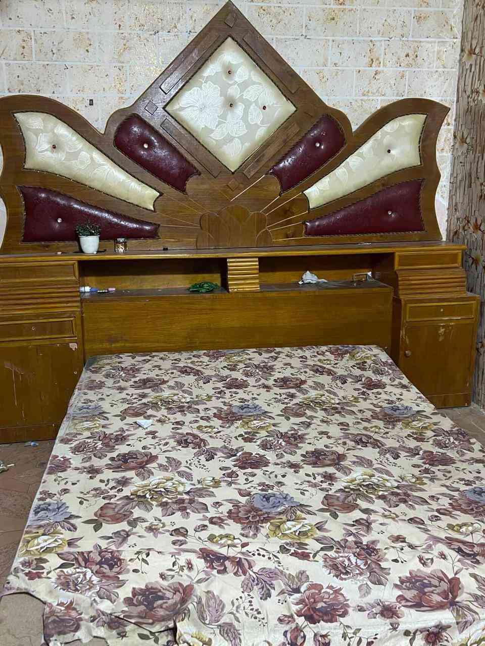 السلام عليكم
غرفة نوم صاج خمس بوب مع ملحق نظيفه جدا للبيع مكاني سدة الهنديه للاتصال
***********
***********
