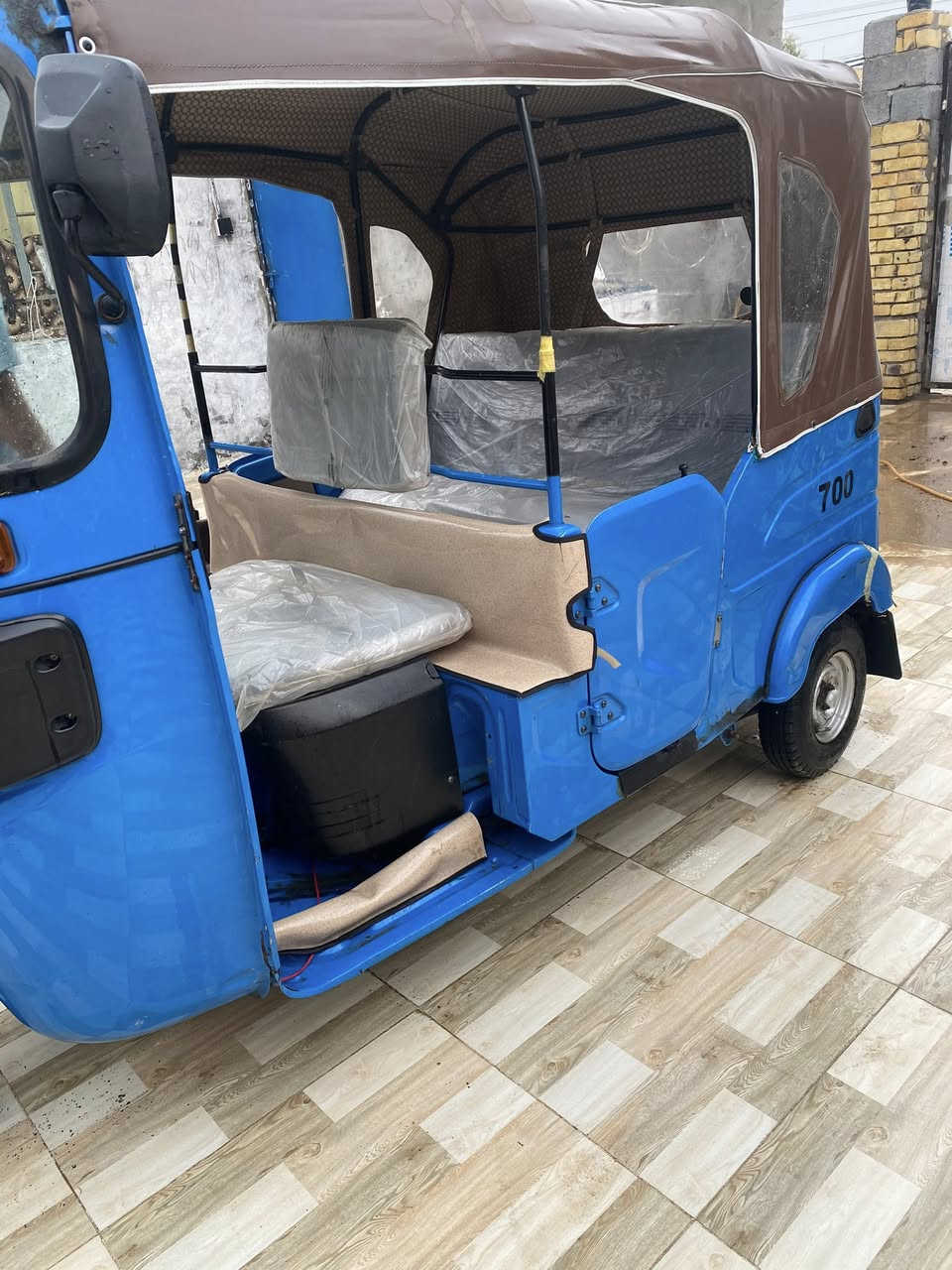 سلام عليكم تكتك موديل٢٢ شهر ١٢ سنوية ورقم انكليزي بأسمي لون ازرك بيهة ضربات بارد خفيفة
مكاني العمارة ابو رمانة للاستفسار 
***********
