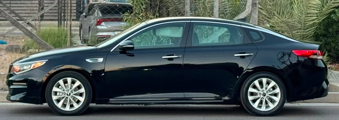 Kia Optima Fe 2016 كيا اوبتما
ضررها خلفي الصندوق فقط و مبدل نفس اللون
السياره حالياً بدون صبغ حتى الدعاميات 
( جميع الايرباكات سليمه )
صور الضرر مرفق بالمنشور
رقم اربيل الجديد سنويه و هزه جدد بأسمي
المواصفات فئة fe :
- شاشة وسائط
- كاميرا خلفية دوارة
- تحكمات ستيرن جهتين 
- ويل حجم 17
-  اشارة بالمري
- ثلاث وضعيات قيادة Modes
ولا كلوب مشتغل بالدشبول 
مسويلها ادامة كاملة و تخم تايرات جدد
تبريد ثلج و ترايها يخبل
السعر 119 ورقه 
عنواني بغداد 
***********
