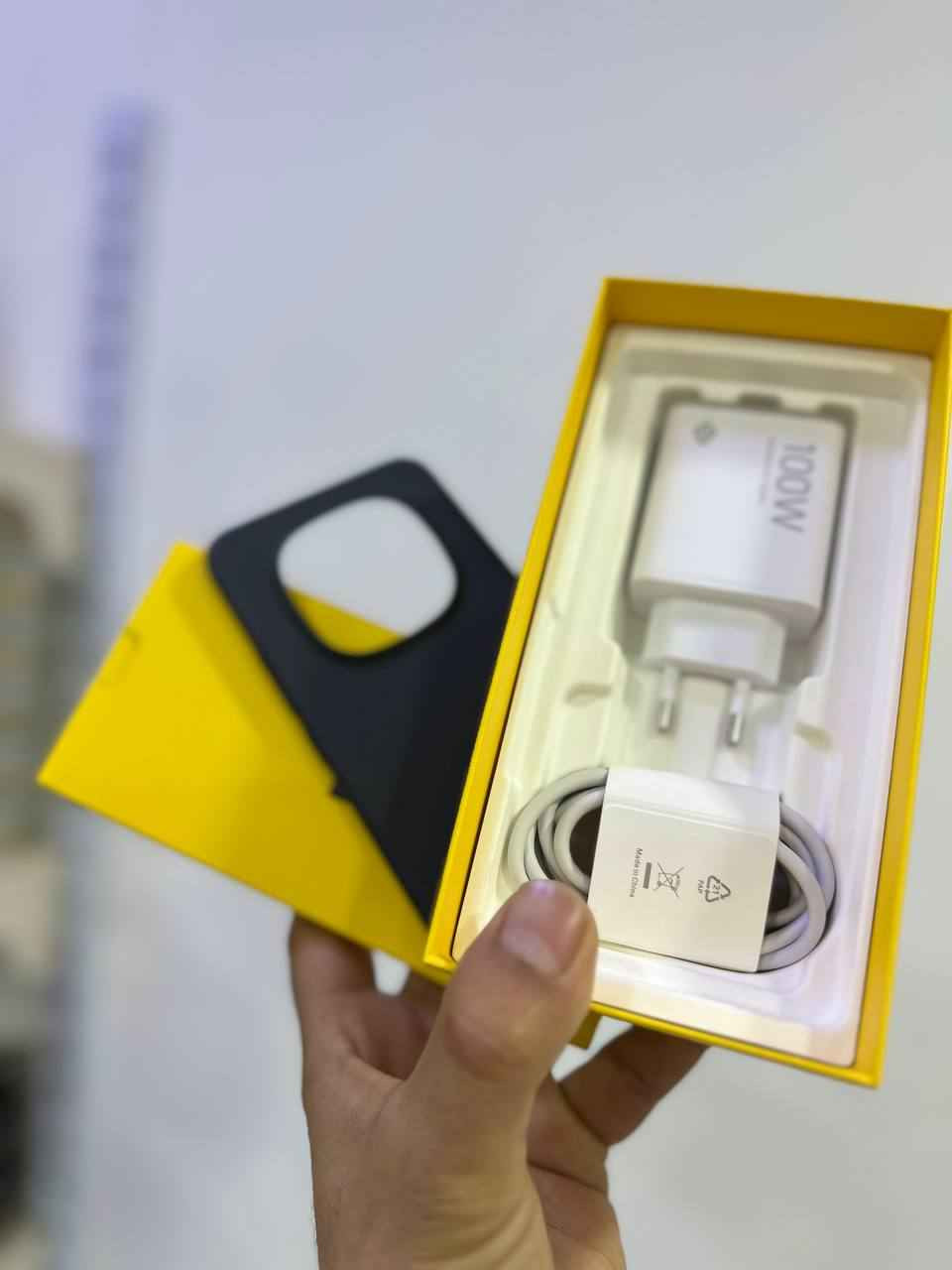 السلام عليكم للبيع بوكو m8 pro 5G استخدام أسبوع جهاز حاله حال الجديد كامل ملحقات الأصلية جهاز كلش قوي بالمواصفات يشغل لعبة بوبجي 90 فريم ذاكرة 256 السعر 360 ألف وبي مجال قليل مكاني البصرة *********** البصرة, العراق
