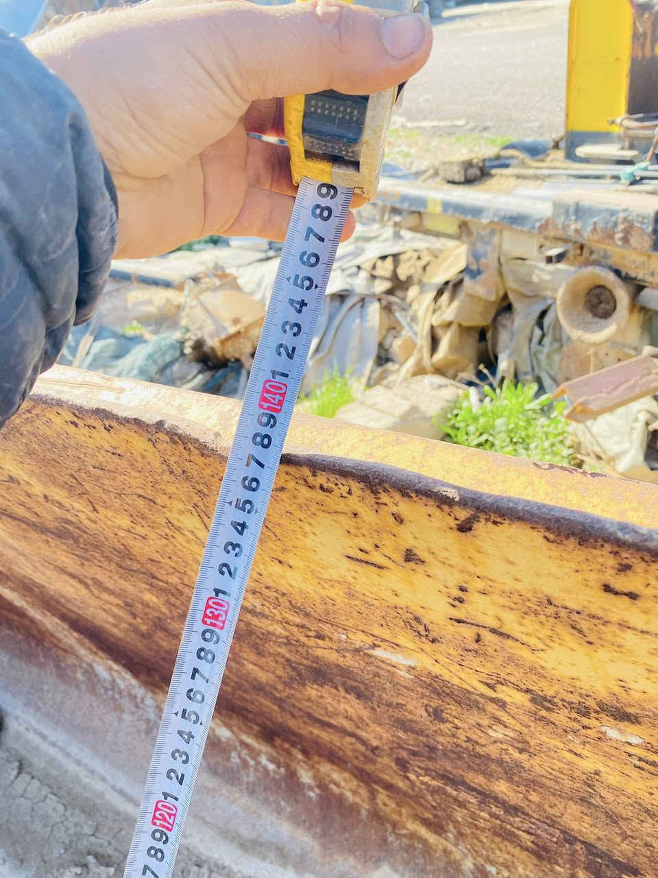 السلام عليكم كيله شفل للبيع امريكيه    قياسها موجود بالصوره. وسعرها مناسب ومكاني بغداد 
***********
