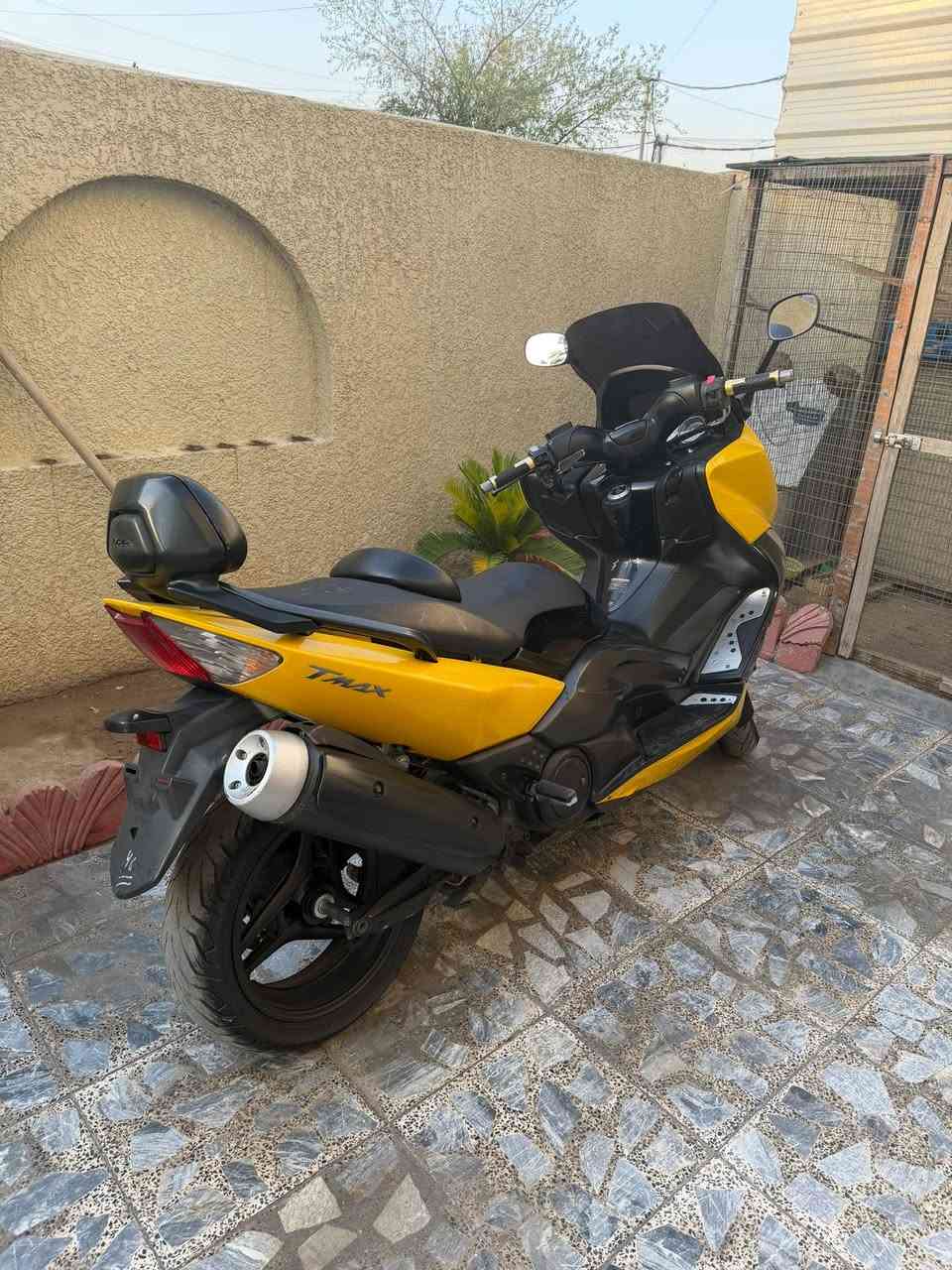 T max 2011
كفاله ماشيه 40 ألف 
الدراجه خير من الله وكامله
السعر 34 وبيهه مجال 
بغداد للاستفسار ***********
