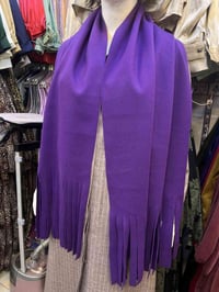 متوفر سكارف بلون البنفسجي خامه تخبل طول 2m وعرض 55 متوفر جمله ومفرد هم...
