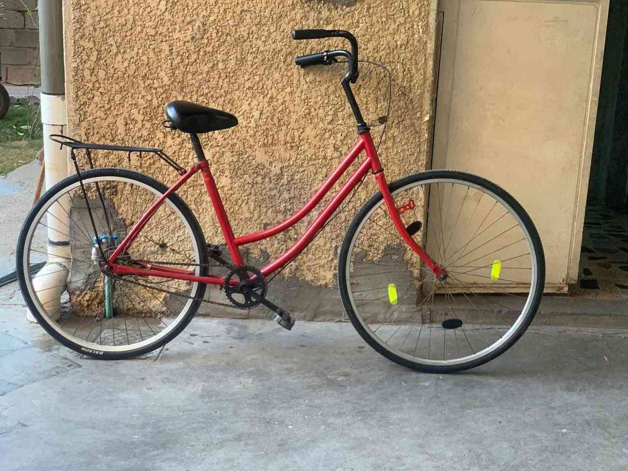 السلام عليكم
من رخصة الاداره متاح ٣ بايسكلات مستعمل نظيف  الكل السعر ١٢٥  العنوان بغداد حي الاورفلي هاتف ***********    بدون حجز رجائا خابر وتدلل
