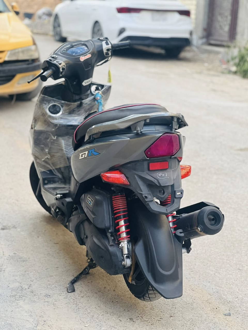 بسم الله الرحمن الرحيم ✨✨
للبيع GTR  مكفوله كفاله عامله دراجه خير من الله مكينه ما مفتوحها ولا مقربين عليهه اسبانه دراجه خير من الله بيهه نواقص بسيطه
للتوضيح (( 2013 ))  الدراجه 
السعر خاص هـ ( *********** )
