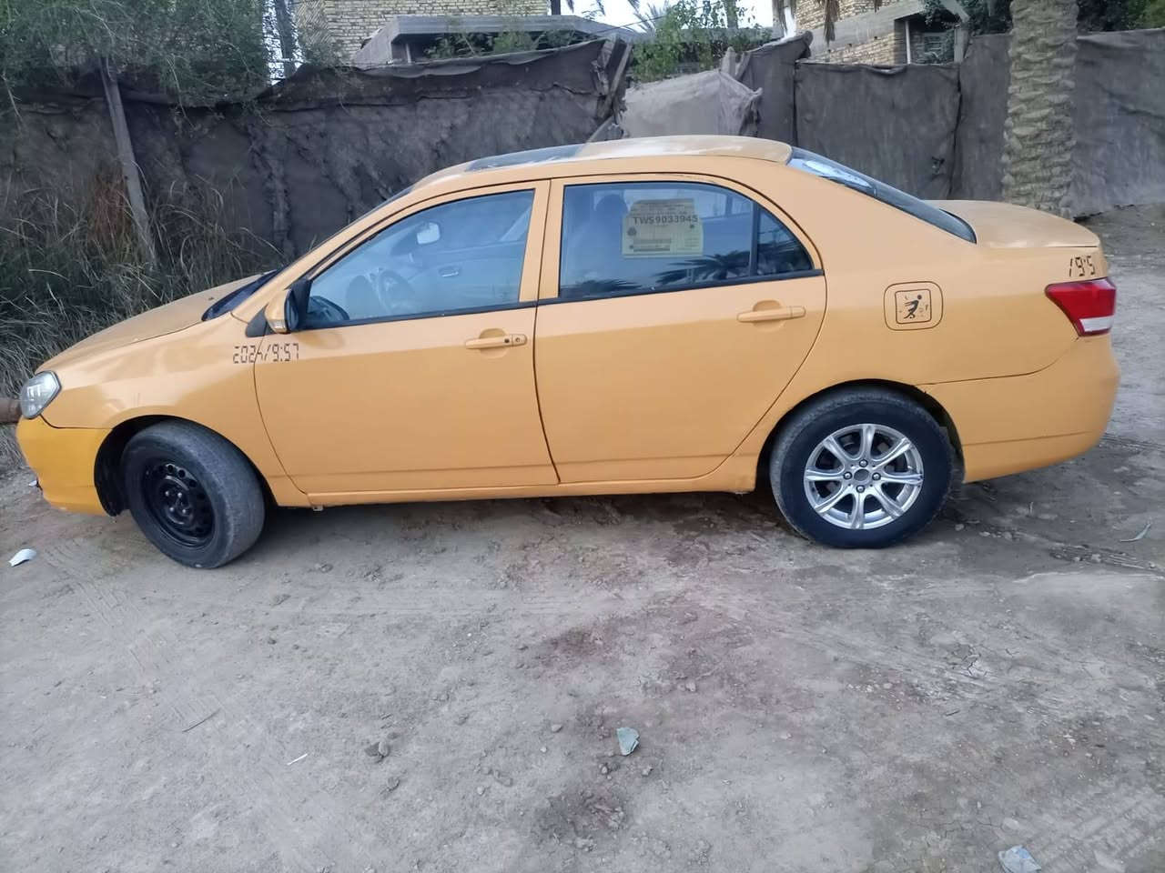 للبيع مراوس حسب القناعة بي واي دي جي 3 موديل 13كير عادي رقم بغداد سنويه 28السياره جاهزه مصبوغة عام//بابل//***********
