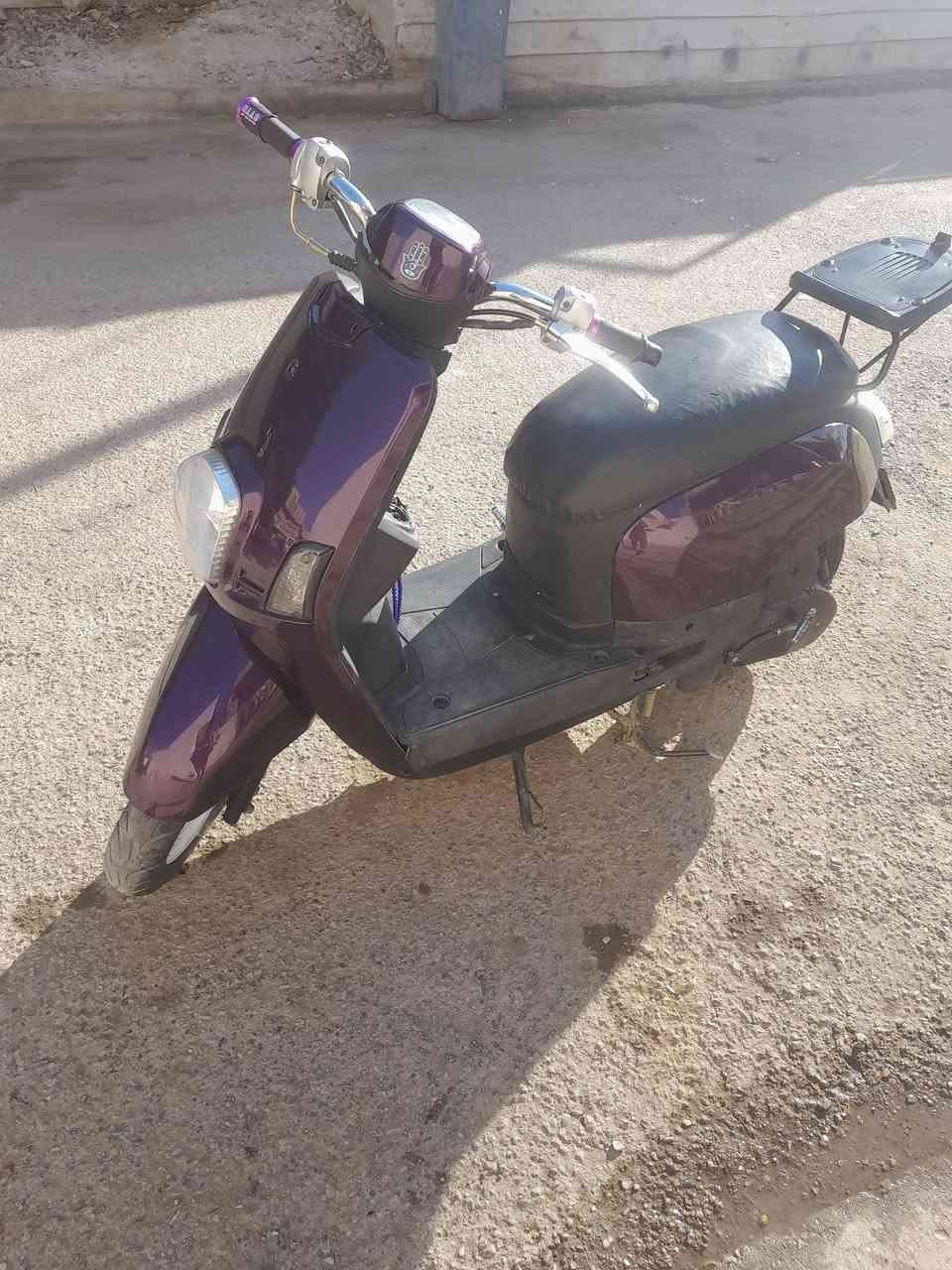 دراجه بوليس للبيع دراجه خير من الله شلعه معدل شك الكاع كلها شغاله سلف بس شد الفيشات دراجه مكينتها تخبل  السعر 350بيها مجال مكاني الرئاسه مال عبيدي بشارع 20 واتساب ***********
