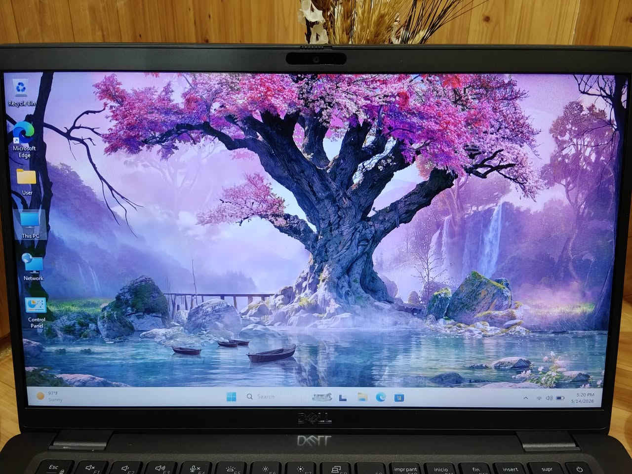 ⚡👑🔥 وحش الأعمال الحقيقي وصل 🔥👑⚡
💻💎 Dell Latitude 7410  
🧠⚔️ Core i7 جيل عاشر  
🚀🧬 RAM 32GB  
💣⚡ SSD 512GB / 256GB متوفر  
🖥️🛡️ شاشة 14 إنج فول إتش دي  
🏆💼 تصميم رسمي فخم وقوي  

👑💻 هذا مو لابتوب عادي… هذا جهاز شغل ثقيل من فئة الاعتماد الكامل  
🚄⚡ أداء سريع واستجابة عالية بكل الاستخدامات  
🎯🔥 يشتغل بثبات حتى مع أقوى البرامج وتعدد المهام  
🦅💼 تصميم عملي يعطيك حضور قوي وهيبة شغل  
💣🚀 يفتح برامج ثقيلة ويخدمك بدون ما يضعف  
🛡️⚙️ ثابت للاستخدام اليومي الطويل بدون تعب  
✨⚡ تجربة استخدام سلسة واحترافية  

💎🔥 ليش هذا الجهاز غير؟

👑🧠 RAM 32GB = شغل مفتوح بدون حدود  
⚡💣 SSD = سرعة تشغيل ونقل ملفات صاروخية  
🚀💼 مناسب للشغل الحقيقي مو الاستخدام العادي  
🖥️✨ شاشة واضحة ومريحة للاستخدام الطويل  
🧳⚡ عملي وخفيف وسهل التنقل  

🎯 استخداماته:

💼 شغل مكتبي وشركات  
🧑‍💻 برمجة  
🎨 تصميم خفيف إلى متوسط  
📊 أوفيس وإدارة  
📚 دراسة واستخدام يومي ثقيل  

🔥💎 الخلاصة:
جهاز يجمع القوة + السرعة + الاعتمادية  
مو جهاز عرض… هذا جهاز شغل يومي ثقيل بثقة 💻⚔️👑  

📩💬 للاستفسار راسل خاص  
.
.
.


**إذا كنت صاحب هذا الإعلان وتريد حذفه لأي سبب، رجاءا أرسل رسالة إلى الدعم الفني**