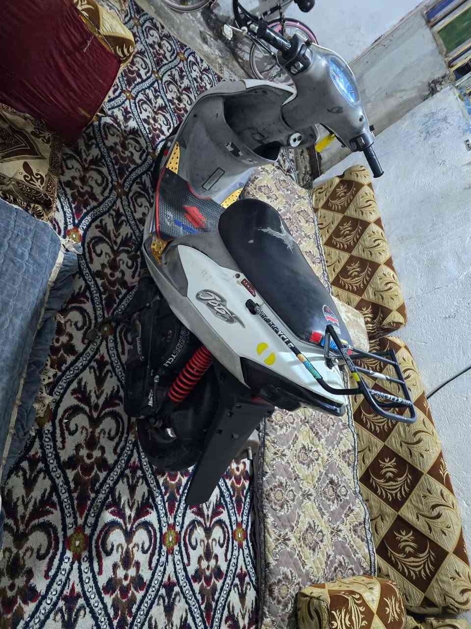 سلام عليكم دراجه ماكس قجمه كامله مكمله عينه ولايت سعر700وبيه مجال الستفسار ***********
