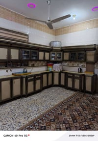 كاونتر ٨قطع جديد ونضيف اتصال عله هذا رقم07719824899