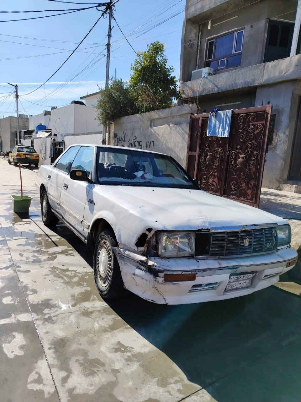 سيارة هارتوب
محرك 6 بستم
موديل1990
  سنوية صاقطة
السعر 20 ورقة وبي مجال قليل
ارقم تليفون ***********
