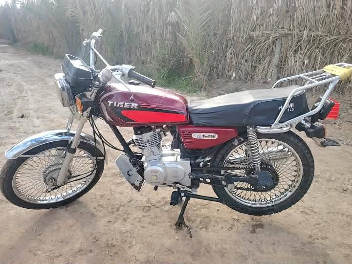 سلام عليكم دراجه اربعه كير للبيع اوراق صولي دراجه تخبل  مكاني بابل المسيب السعر 400 ,***********
