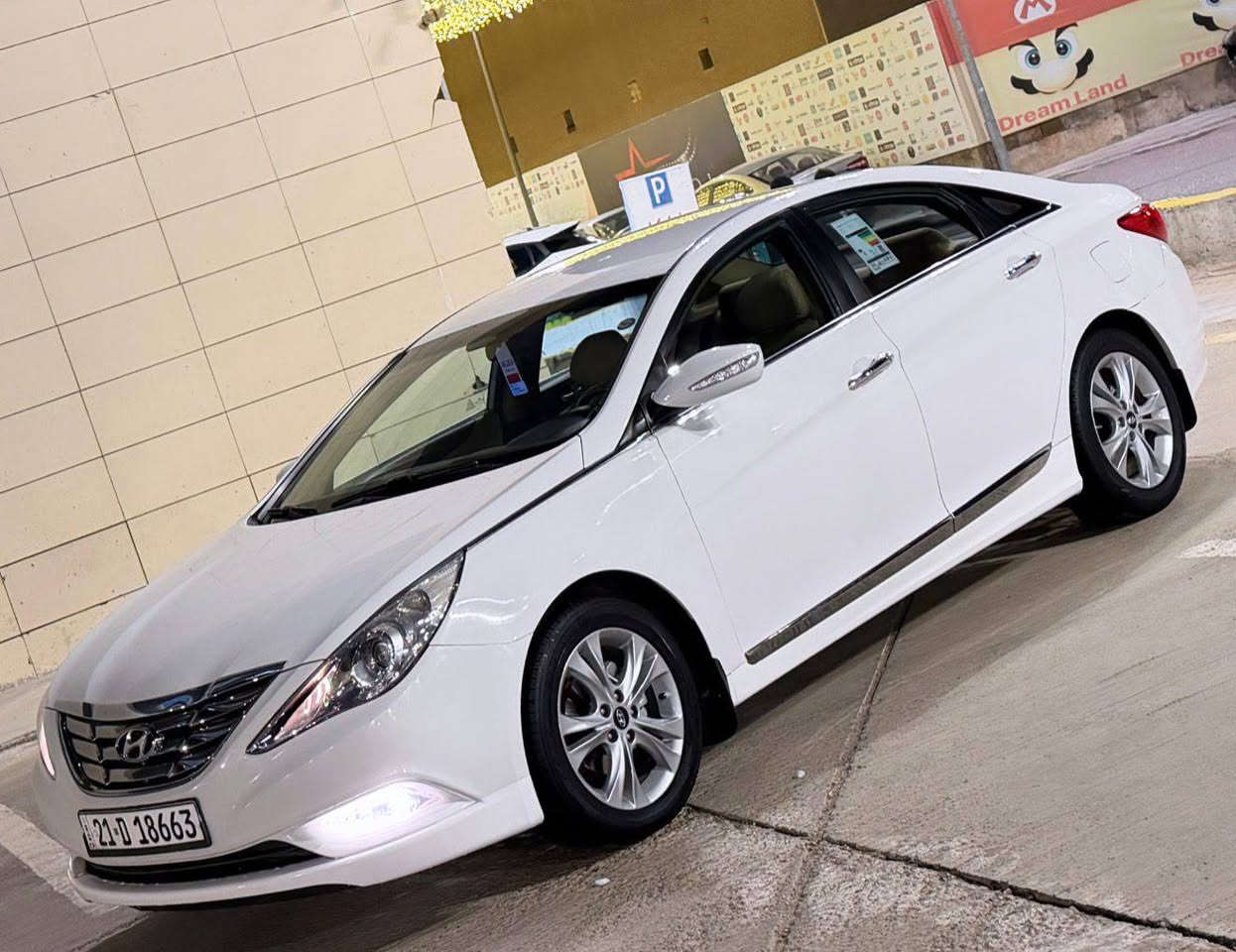 السلام عليكم ...
هونداي سوناته 2012 خليجي  الشركه العامه كفاله فقط شبر واحد صبغ بشرط 
رقم سليمانيه تحويل مباشر 
الموصفات 
محرك 2400 دووش المرغوب
كير اتوماتيك 6نمر 
شاشه كامره 
داخل صحراوي عسلي 
تحكمات ستيرن
نظام ايكو 
شفتات ستيران 
مرايات شفط واشاره
حساسات خلفيه
تبريد قطعتين 
بلوجترات
ويل كب  وتخم تاير جديد

⚔️سياره جاهزه من كلشي 
(محرك/كير/صدر/تايرات/باتري/دواخل/تبريد)
كلها بشرط مابيها نقص برغي 

🔺

السعر 134$$ وبيها مجال بسيط حك الشوفه
مكاني بغداد 
***********
