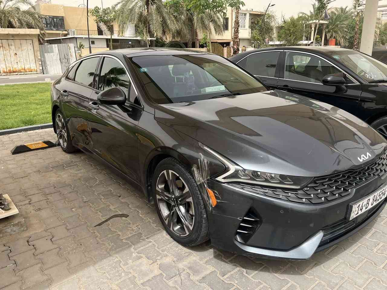 إسلام عليكمً للبيع K5  فئة EX
أعلى فئه بـ K5
الموديل : 2022
تقرير غرق 
معوقين بصره
للستفسار *********** يوجد وتساب 
مامتواجد على الفيس السعر 143وبيه مجال 

المواصفات :
* قيادة ذاتية عند المنعطفات.
* رادار امامي مع مانع تصادم. 
* تحذير الخروج عن المسار. 
* مستشعر نوم السائق مع نظام التوقف الآلي. 
* تحذير النقطة عمياء  .
* نظام تحذير عند التقاطعات. 
* نظام تحذير عند تجاوز السرعة المحددة. 
* شاحن موبايل وايرلس. . 
* المرايا الجانبية قابلة للطي كهربائيا. 
* نظام الصوت 9 سماعات Alpine.
* ويل رياضي
* سقف بانوراما. 
* شاشه كبيرة 
* نظام الخرائط (GPS).
* المصابيح الأمامية LED. خمس عدسات 
* كشافات الضباب LED.
* المصابيح الامامیة متحرکة.
* دخول ذكي. 
* بصمة ابواب 
* تشغيل عن بعد.
* فتح الصندوق الخلفي مع حركة القدم.
* ذاكرة لحفظ وضعيات الجلوس للسائق. 
* المقاعد الأمامية كهربائية.
* المقاعد الأمامية تبريد وتدفئة.
* حساسات امامية. 
* حساسات خلفية. 
* مكيف خلفي 
* تدفئة ستيرن. 
* مانع تصادم خلفي.
* بلوتوث تلفون. 
* محدد سرعة. 
* نظام التشغيل والاطفاء الاوتوماتيكي .
* نظام بريك اوتماتيكي.
*دواخل صاج 
*نظام صوت من شركه BosE
* نظام صوت 12سماعه 
*كامرات 360درجه 

وبعد بيه هواي مواصفات

