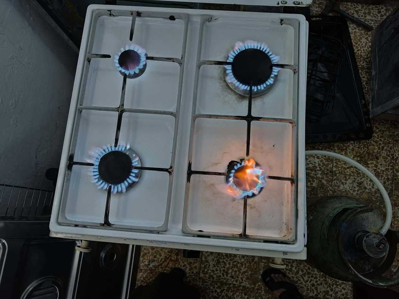 السلام عليكم مكلفه بل نشر 
طباخ نظيف 
بل قدس  
نظيف بس الفرن ميشتغل 
 السعر ٣٠


**إذا كنت صاحب هذا الإعلان وتريد حذفه لأي سبب، رجاءا أرسل رسالة إلى الدعم الفني**