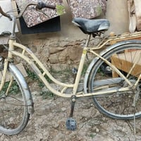 بيسكل للبيع باله ياباني اصلي كل عيب مابيه شرط حجم ٢٦ سعر 50 وبيه مجال ...