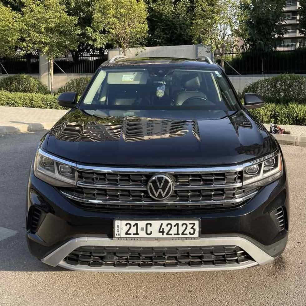 ڤولكسواگن أطلس 2021 SEL V6  فئه عالية ثلاثة صف مقاعد، سعر ٢٧٥💰
رقم سليمانية، هزة وسنوية جديدة وبإسمي، كاميره دوارة، مراية كهرباء، رادار شارع، سقف بانوراما، صندوق كهربائي، حساس امامي و خلفي، كشن تدفئة، بريك بصمة، كشن مساج، شاشة كار بلي، كشن كهربائي، ميموري خزن، لايت زنون، لد ثمانية ايرباك، فور ويل، وضعيات قيادة، مقاعد Vip, گير محرك مكفولات ع وضع الشركة، بچم و خلفي كبس، جام مضلل،  تبريد ثلج، والتبريد الخلفي منفصل.. 
السيارة حيل جديدة و نظيفة، دبابة صارلها سنة ونص عندي وما اخليلها بس بانزين عادي، بيها قطع مصبوغة مال شخوط وطخات بسيطة، حادثها چاملغ خلفي جهة السائق بي معجون، وبعد بيها هواي مواصفات،  السيارة مال جناي حظ وبخت شاهد الله، اريد ابيع لكوني بحاجة مبلغ وبحاجة لشراء سيارة بودي مال شغل. 

*********** للاستفسار،  ورقم الشاصي مرفق للي يريد يتأكد من حادث السيارة على الگوگل💐 تحياتي للجميع
