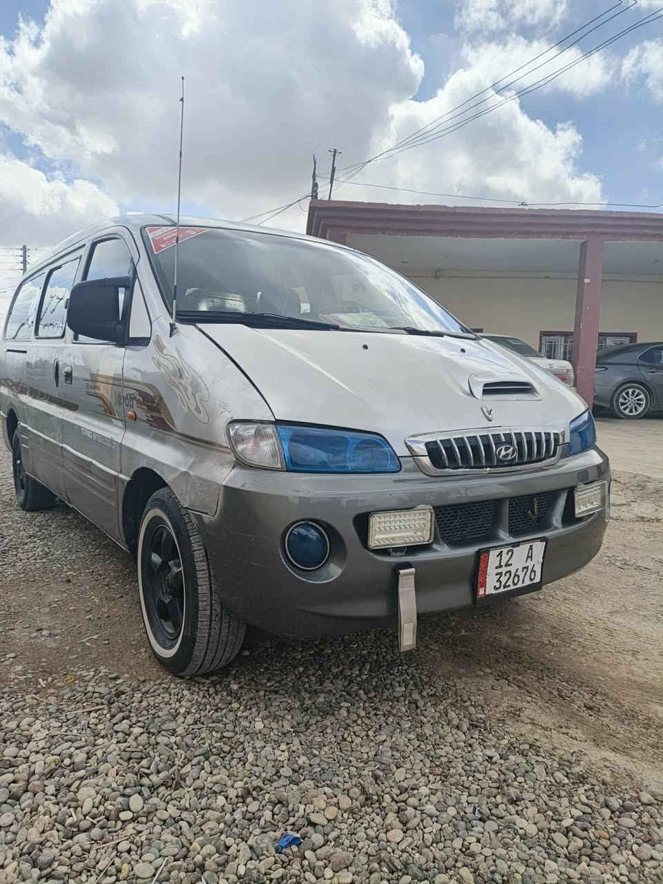 السلام عليكم
كيه ستاركس للبيع موديل 2002

رقم نينوى دولي ((كير ومحرك وصدر خير من الله )السياره جاهزه ونضيفه مثل ماموضح بلصور //السعر 45 وبي مجال شي قليل

رقم الهاتف ***********مكان السياره الشرقاط
