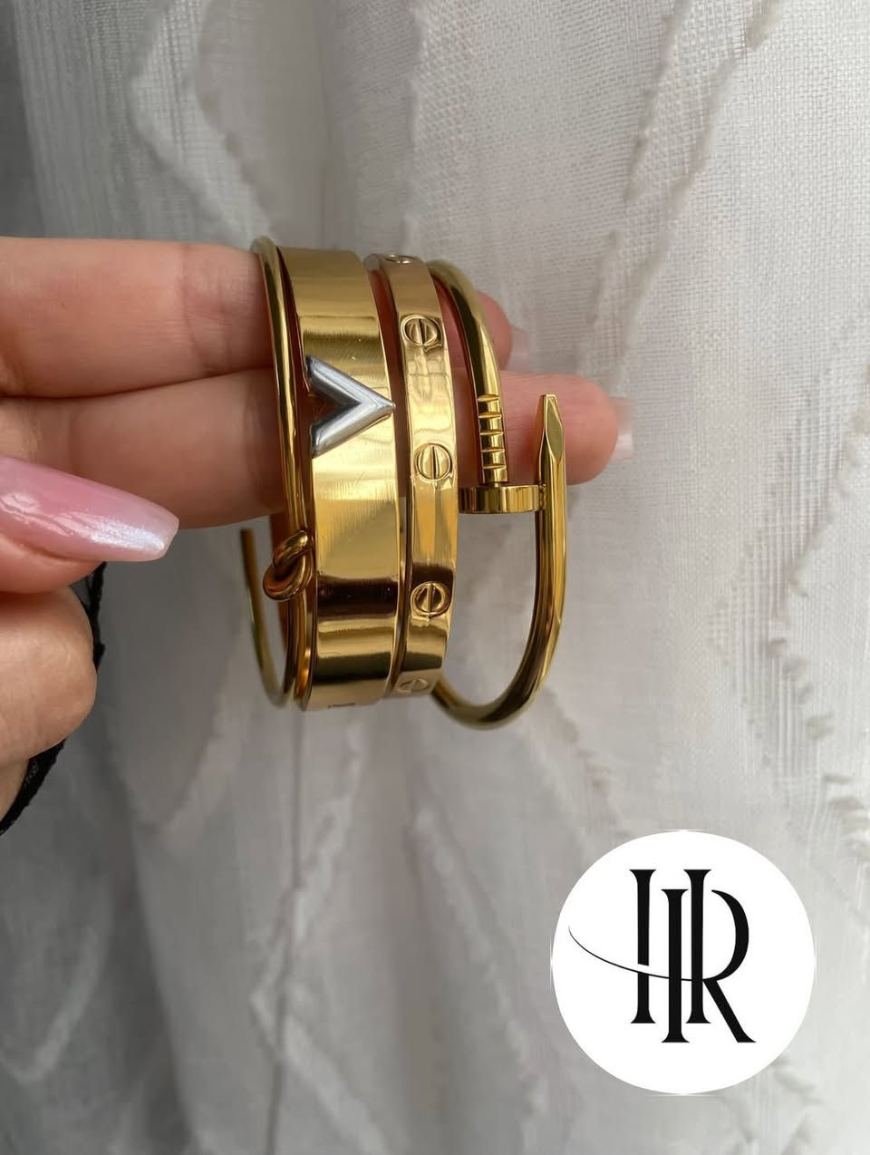 متابعه الصفحه للمزيد🩷


**إذا كنت صاحب هذا الإعلان وتريد حذفه لأي سبب، رجاءا أرسل رسالة إلى الدعم الفني**