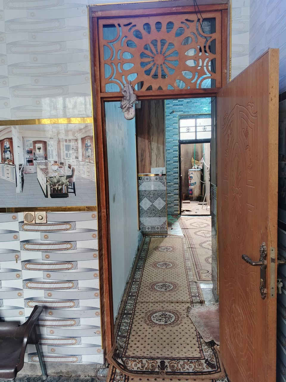 بيت زراعي ٢٣٠ متر ركن قرب سيطرة النهروان خدمات كامله مي وكهرباء تبليط شارعين واحد ١٢ متر والثاني ٨ متر
 ***********
