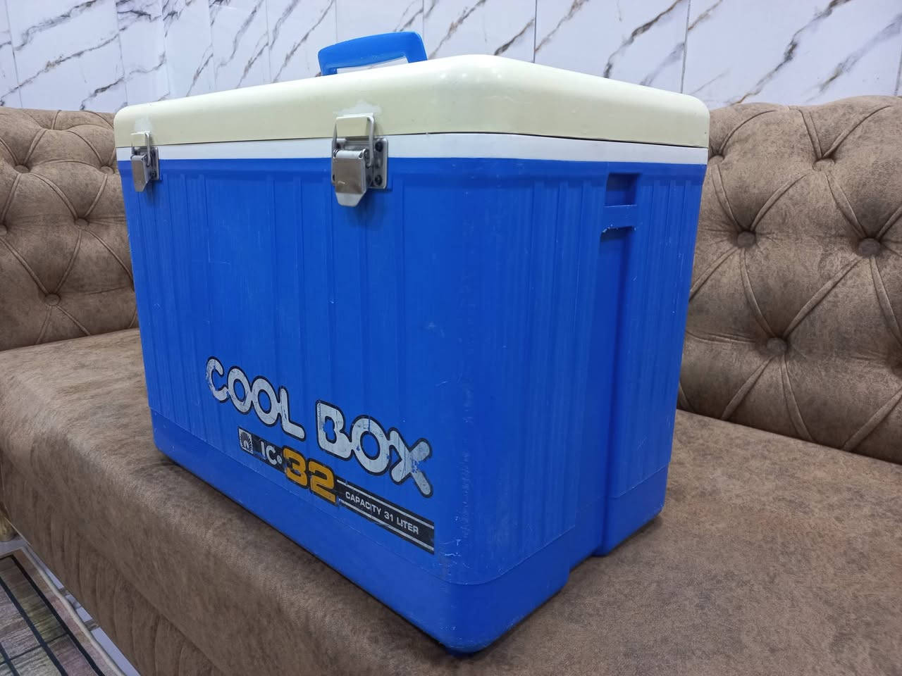 كول بوكس ياباني علامة الطاوس حجم 32 لتر نضافه عاليه جدا للإستفسار خاص يوجد توصيل


**إذا كنت صاحب هذا الإعلان وتريد حذفه لأي سبب، رجاءا أرسل رسالة إلى الدعم الفني**