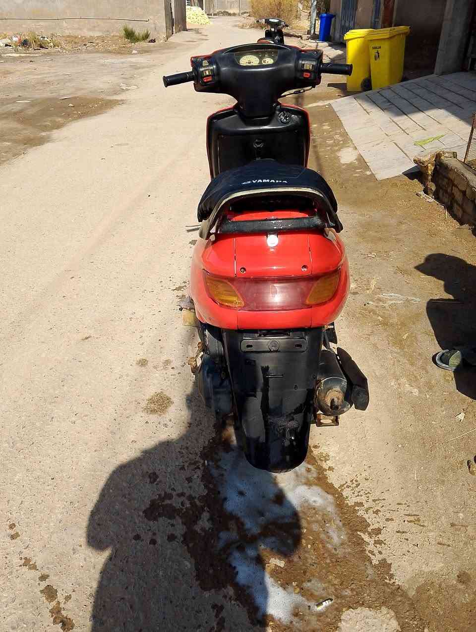 سلام عليكم دراجة فراشة للبيع الدراجة كارتون بعده كلشي شغال سلف وهندر واشاير وهورن  دبلات جدد ما ناقصه اي شي مكاني البصره قضاء المدينة السعر 425 وبيه مجال الاتصال عله الرقم التالي ***********
