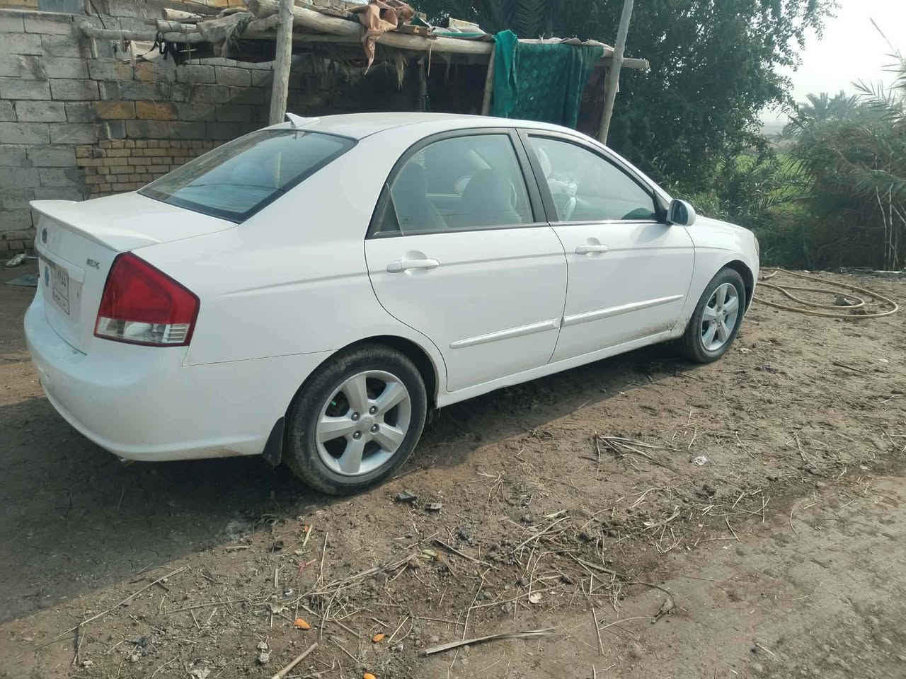 السلام عليكم سياره سيراتو للبيع موديل 2008 مكفوله كفاله عامه بس بارد بسيط بلباب مكينه حداديه كير جديد 
السعر 87
غير متواجد علا الفيس 
العنوان ديوانيه /شاميه
الرقم ‏‪***********‬‏
