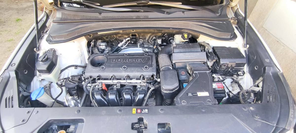 السلام عليكم
للبيع سنتافي خليجي موديل 19 محرك اربعه سلندر 2500 رقم شمالي( اربيل) ماشيه 83174 فول مواصفات عدا البانوراما والسيارة مكفولة  كفاله عامه عدا قطعه بارد الموضحه بالصوره في الجاملغ الخلفي 
سبعة راكب
كوشن السائق كهرباء
ثلاث قطع تبريد
تحكمات ستيرن
مري شفط
شفتات ستيرن
تخم تاير
السياره نظيفة جدا جدا 
السعر/225
***********
